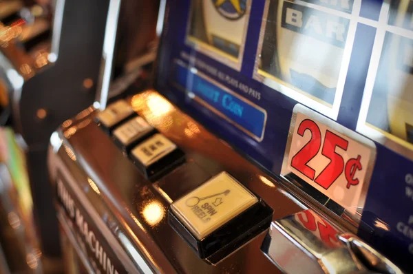 jingga app live-dealer blackjack table on mobile phone screen